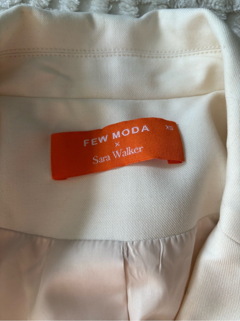 Few Moda x Sara Walker Tailored Cream Blazer - Picture 9 of 11